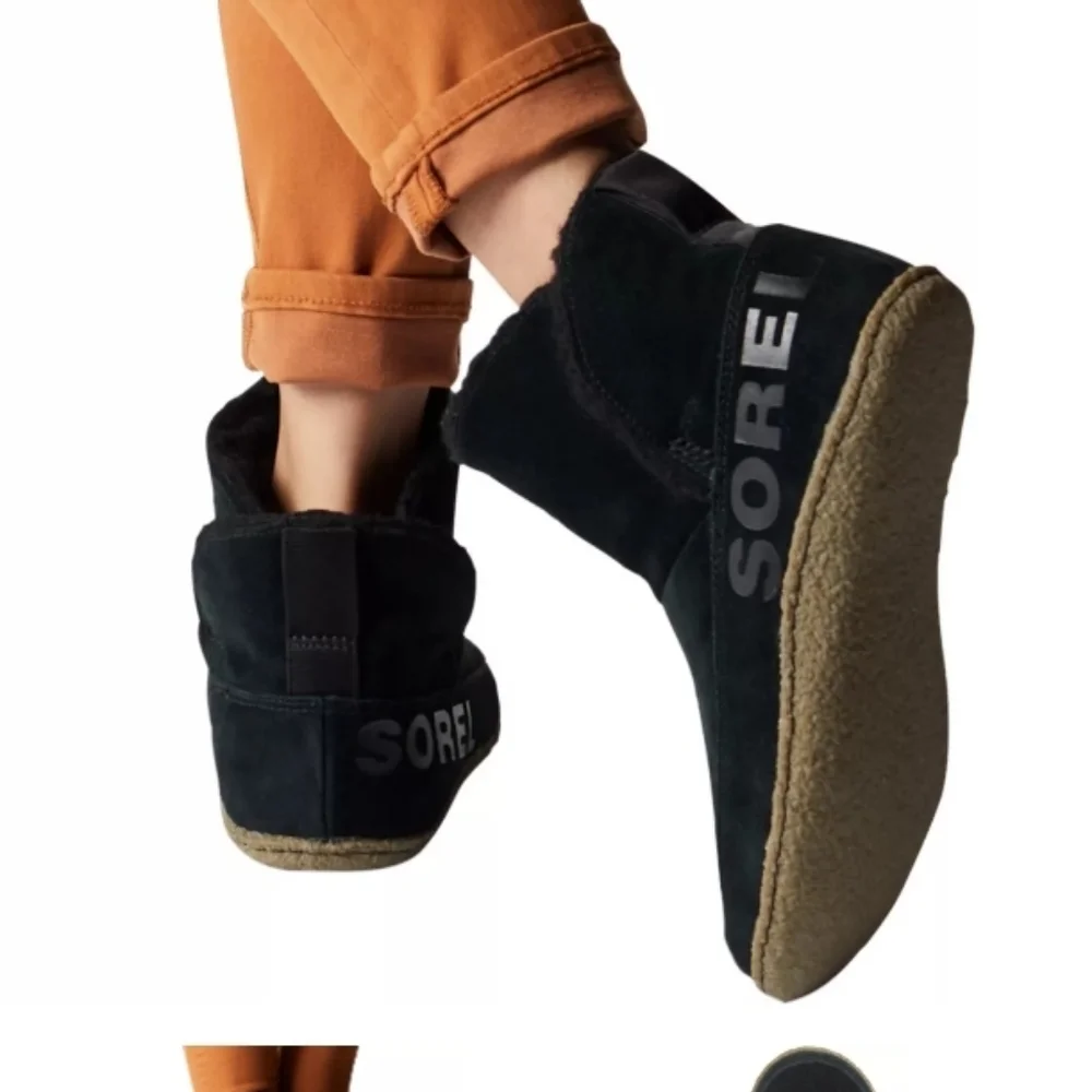 SOREL Women's Black Slipper Boots - Picture 2 of 6